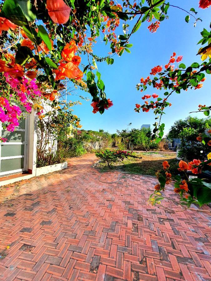 Ho Lan Retreat, Villa Mat Bien Danh Cho 8 Nguoi. Pho Tri Bagian luar foto